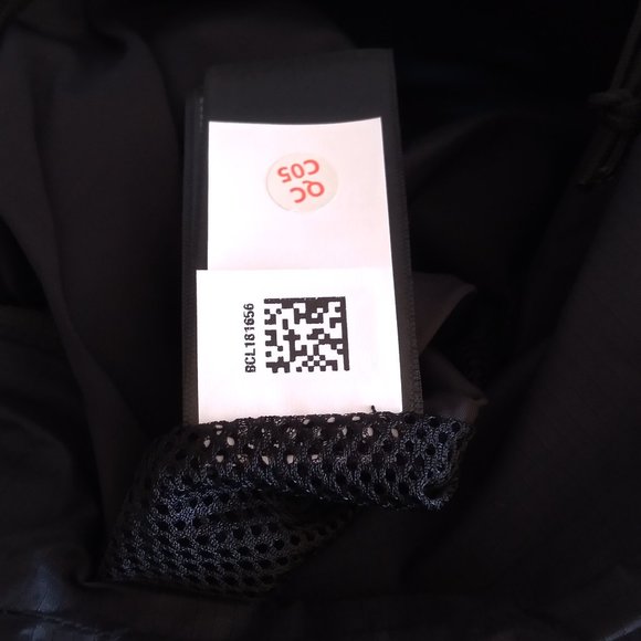 🆕The North Face Men's Venture Rain Jacket, Large - TNF Black/TNF White, Auth. - Picture 7 of 7